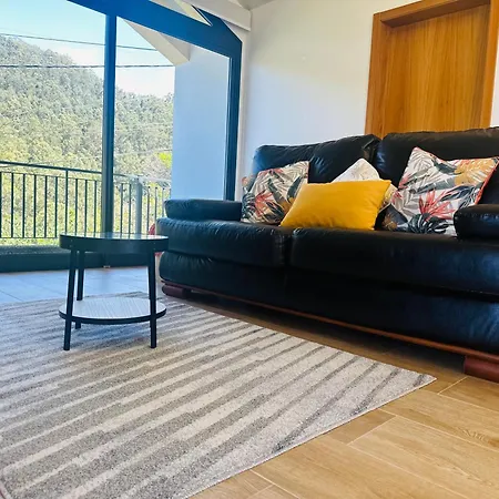 Hébergement de vacances Panoramic Sea And Mountain View 2 Bedroom House *