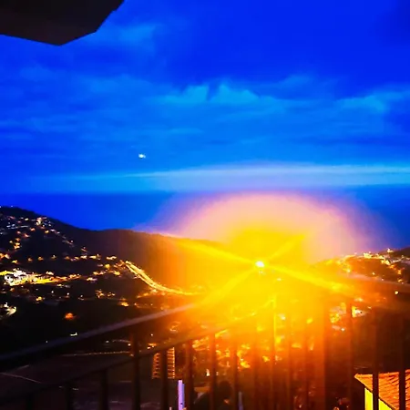 Hébergement de vacances Panoramic Sea And Mountain View 2 Bedroom House Campanário
