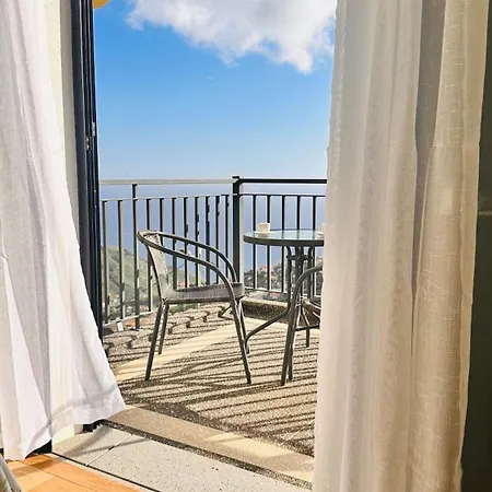 Panoramic Sea And Mountain View 2 Bedroom House